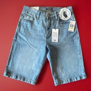 NWT Women’s Curve Appeal Tummy Tucking Denim Bermuda Shorts “Fiji” Blue Sz 4/27